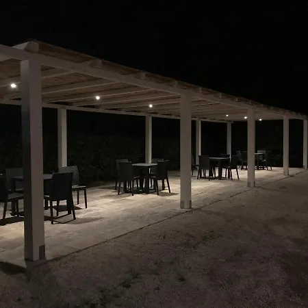 Κατάλυμα σε φάρμα Serafina Οτράντο